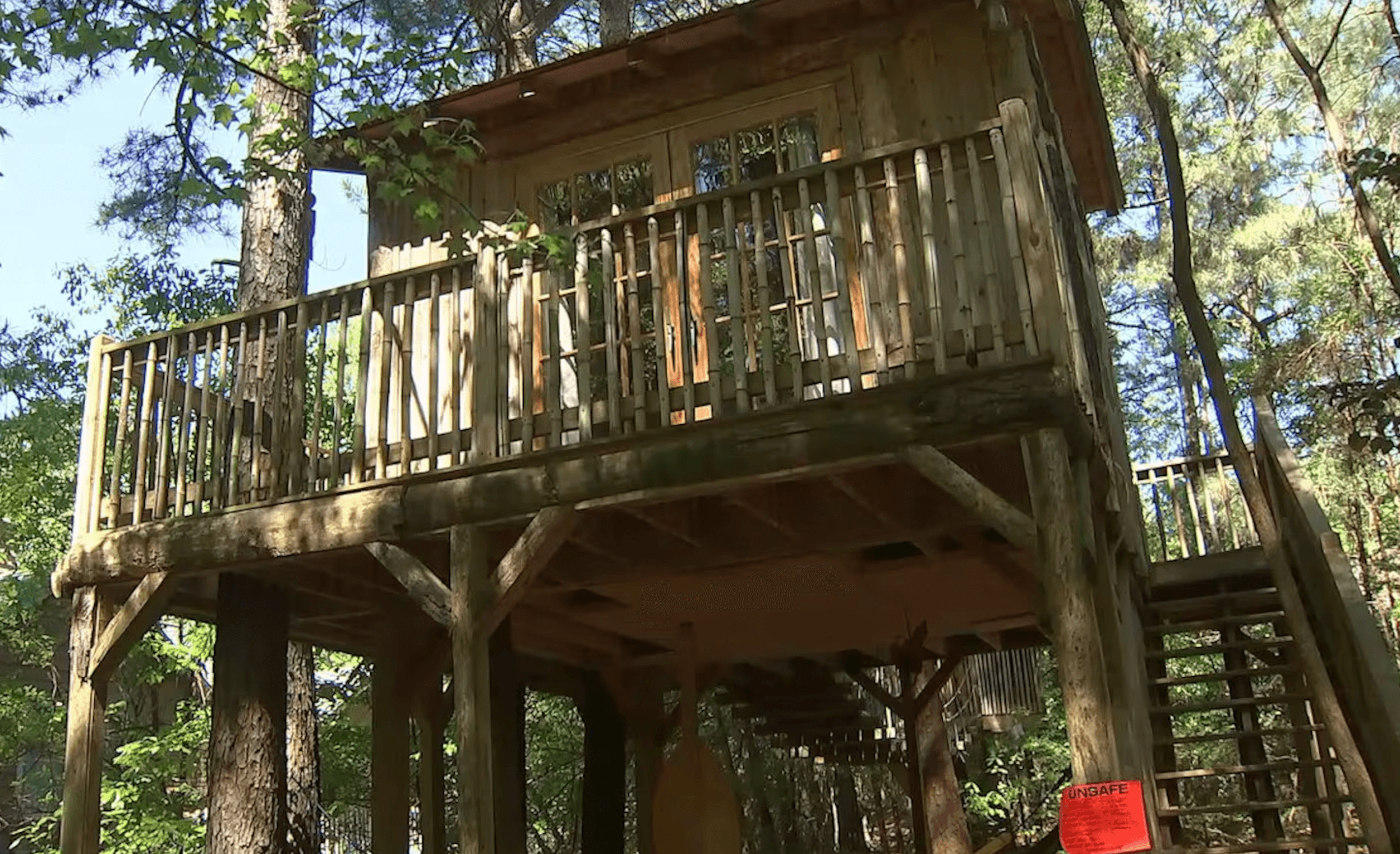 The treehouse where Hank Frantz's body was found
